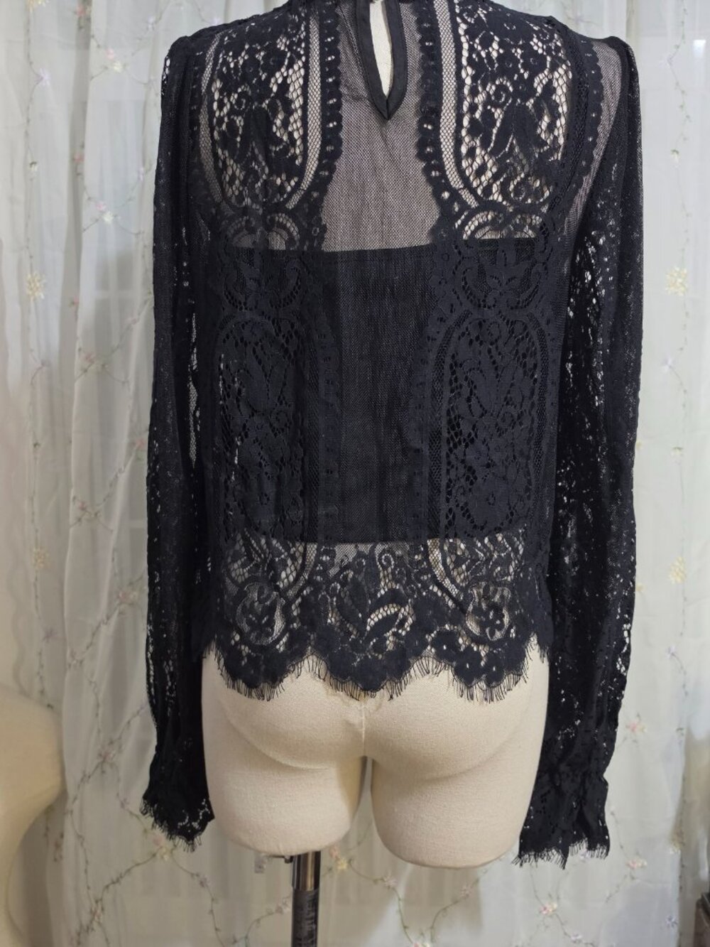 New Francesca's Black Blouse - Picture 6 of 14